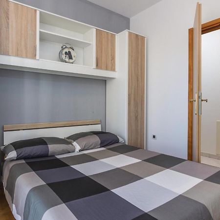 Cozy Apartment In Porec With Wifi Luaran gambar