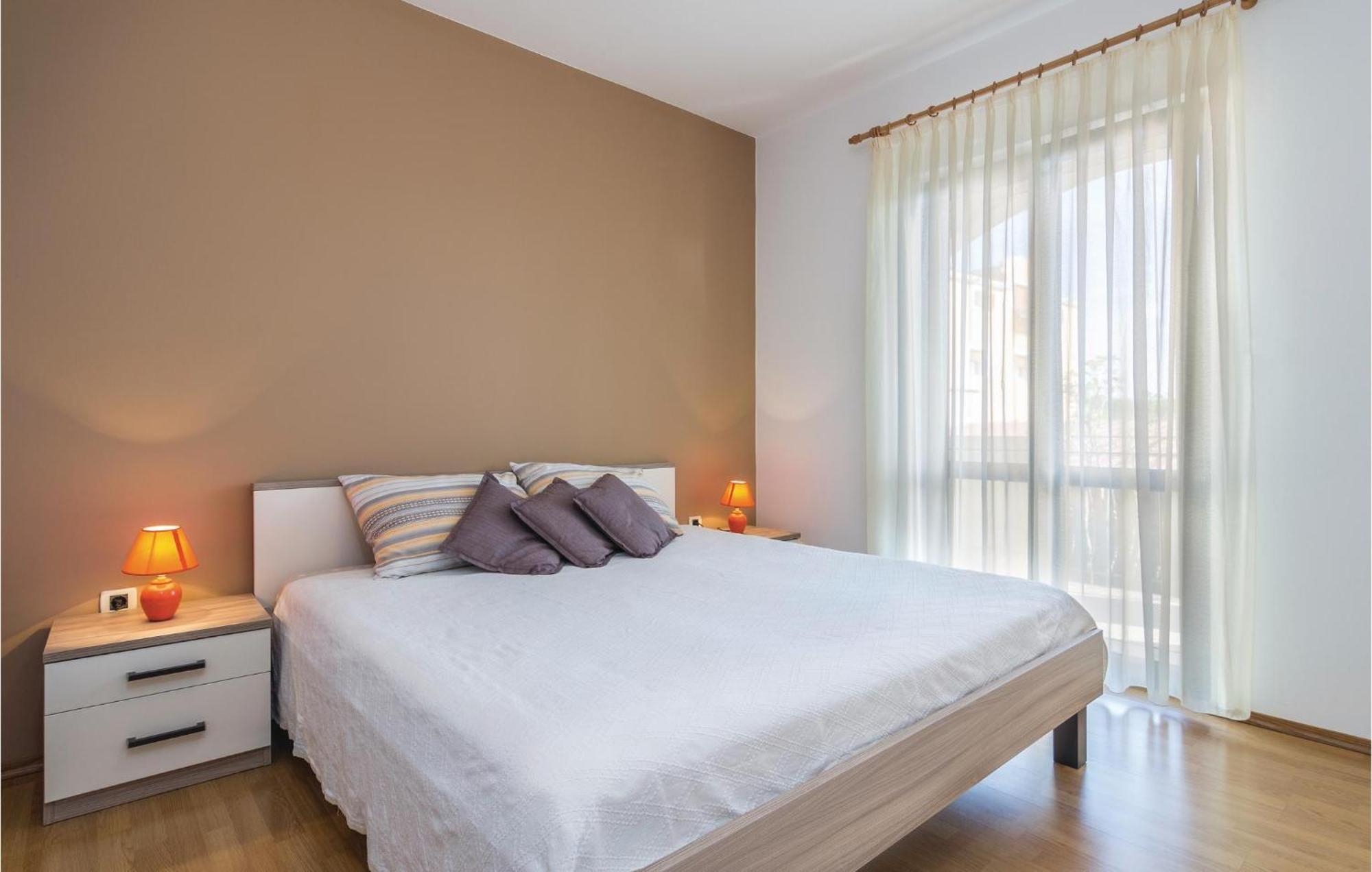 Cozy Apartment In Porec With Wifi Luaran gambar